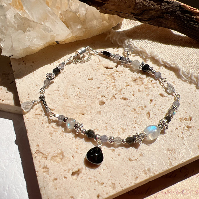 Bracelet: 傲雪欺霜 II