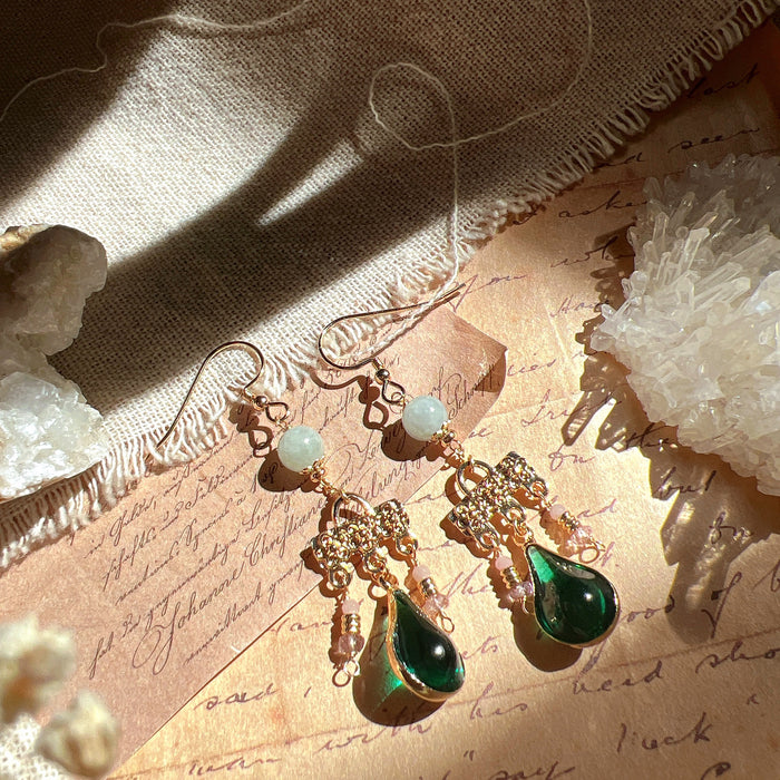Earrings: 冰清玉洁