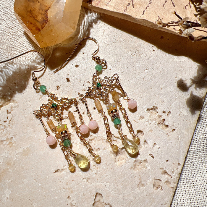 Earrings: 情投意合