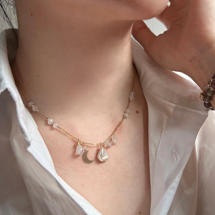 Necklace: Lunaella