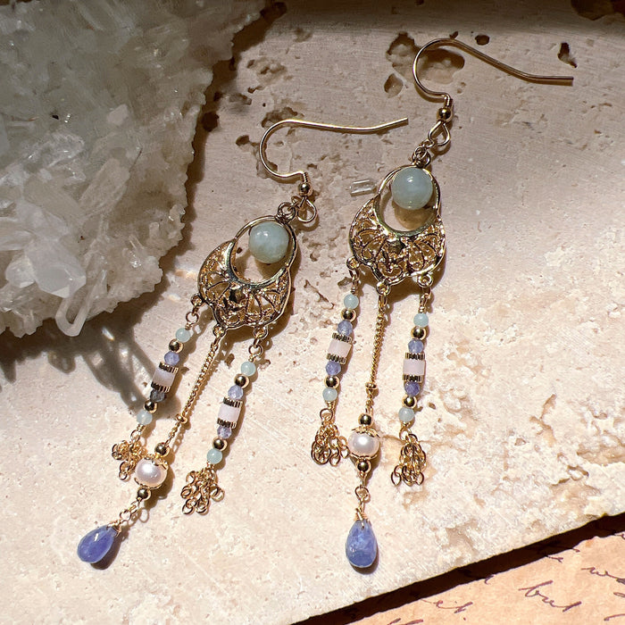 Earrings: 珠围翠绕