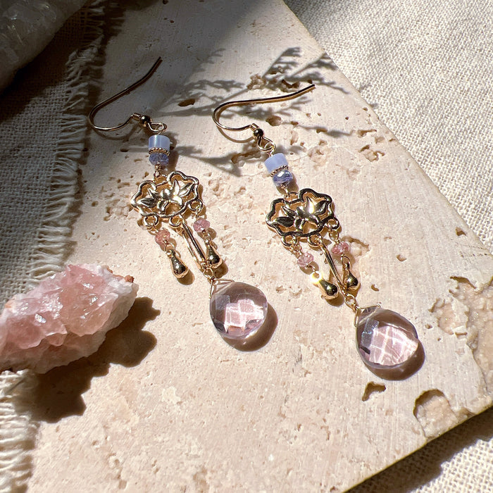 Earrings: 步步莲花