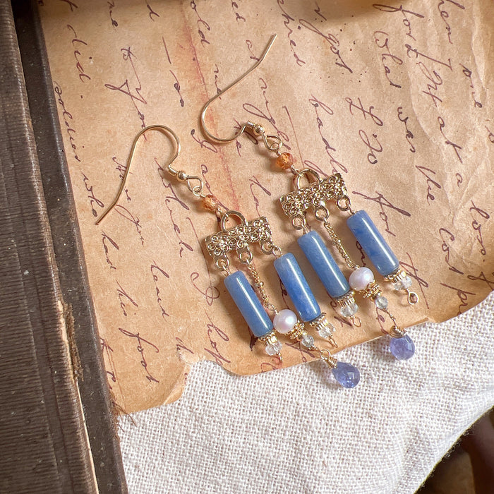 Earrings: 1989