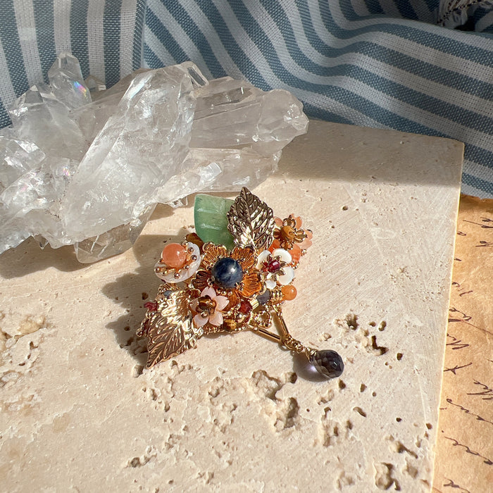 钢筋铁骨 Brooch