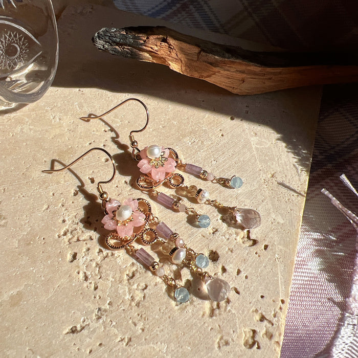 Earrings: 高高在上