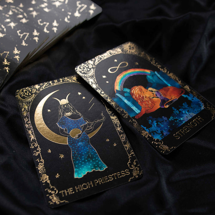 Dreamy Moons Tarot Deck